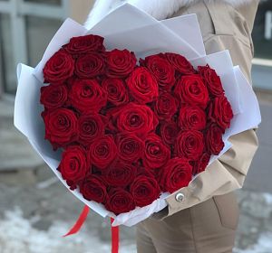 Букеты с красными розами — Букет Радостная встреча