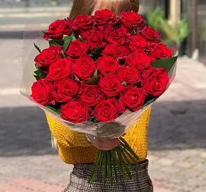 Монобукеты — 25 красных роз