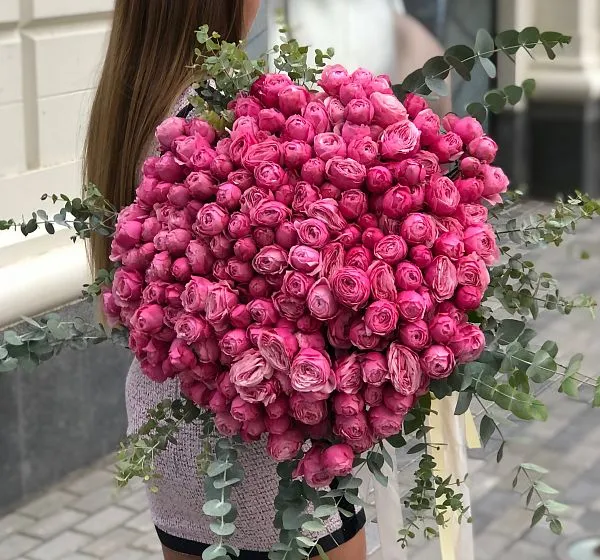 Букет цветов сильва (Роза кустовая  60-70см и Эвкалипт) | Картинка №7