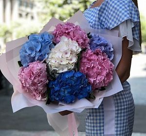 Красивые букеты цветов для мамы — 7 гортензий