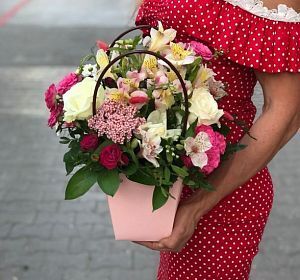 Букеты с хризантемами — Розовый мир