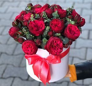 Букеты из кустовых роз с доставкой — Ред пиано