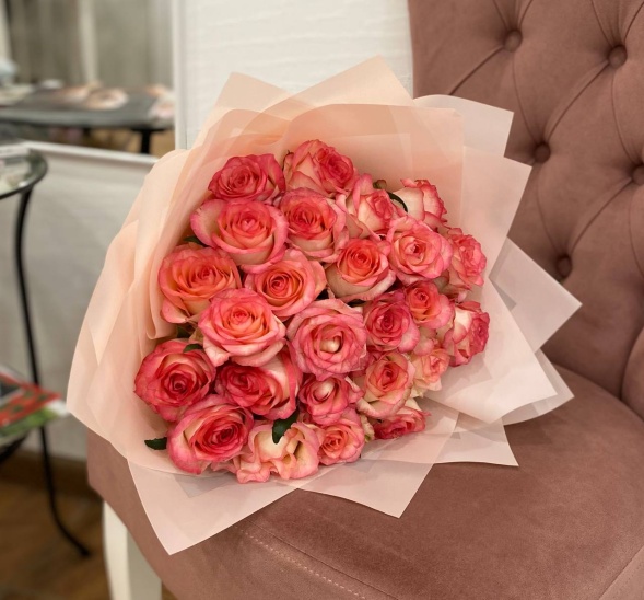 Букет из 25 розовых роз  №1