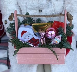 Новогодние букеты и композиции на стол из веток нобилиса — Подарочный набор Весёлые снеговики