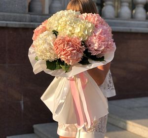 Красивые букеты цветов для мамы — Проникновенность