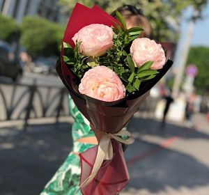Букет из розовых цветов — Ароматное утро