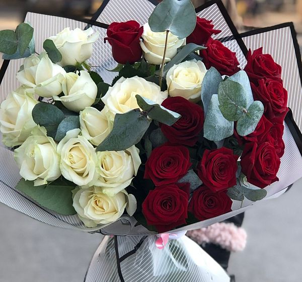 Купить букет из 25 роз | Россия | Акция для вас от Цветкофф | Картинка №2