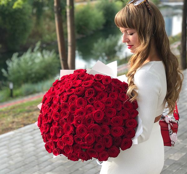 Букет из красных роз | Изумительный нежный подарок | 101 цветок | Картинка №4