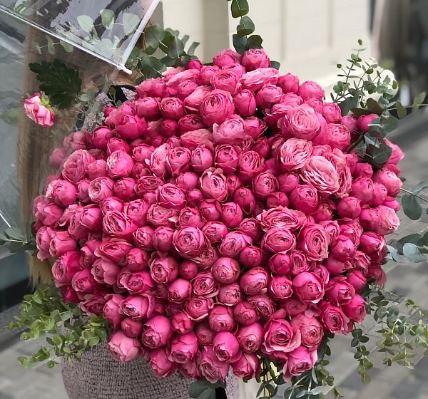 Букет цветов сильва (Роза кустовая  60-70см и Эвкалипт) | Картинка №8