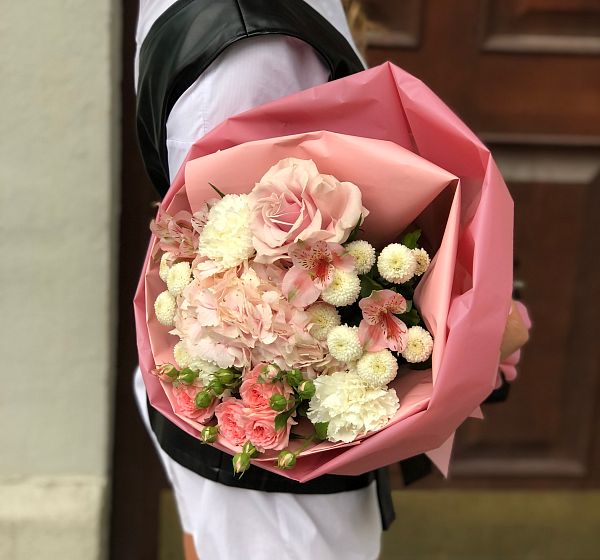 Букет цветов соблазн (Гидрангея Голандия и Роза кустовая 50 см) | Картинка №3