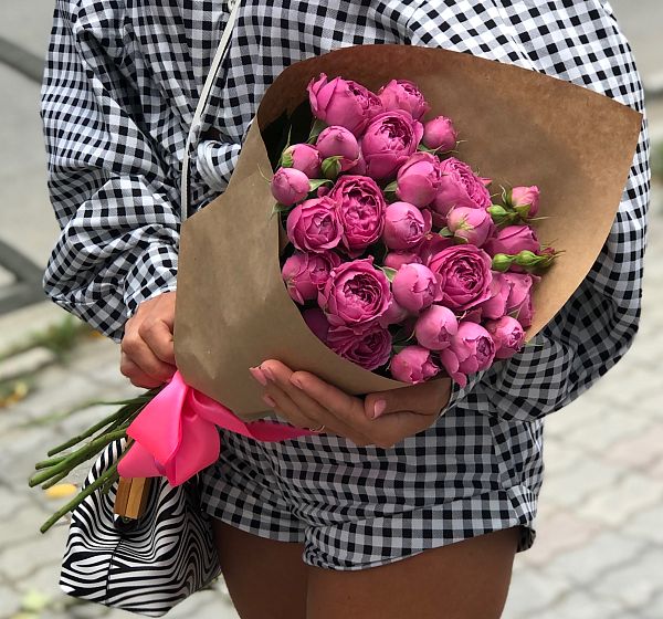 Букет цветов модная осень (Роза кустовая 50 см и Упаковка для цветов) | Картинка №3