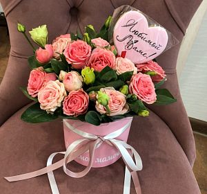 Цветы в шляпной коробке — Коробка с цветами "И снова о любви"